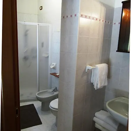 Menapace فندق